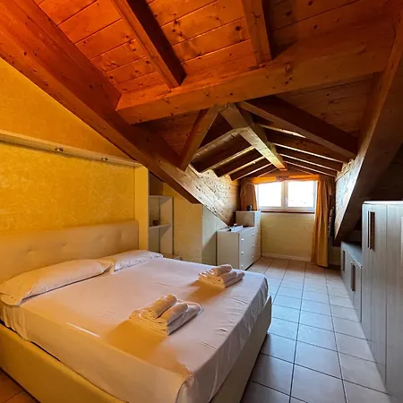 Casa - Larihome A100 Apartmán Gravedona