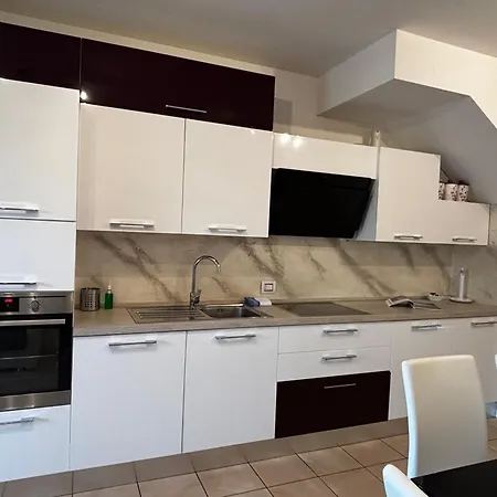 Casa - Larihome A100 Appartamento